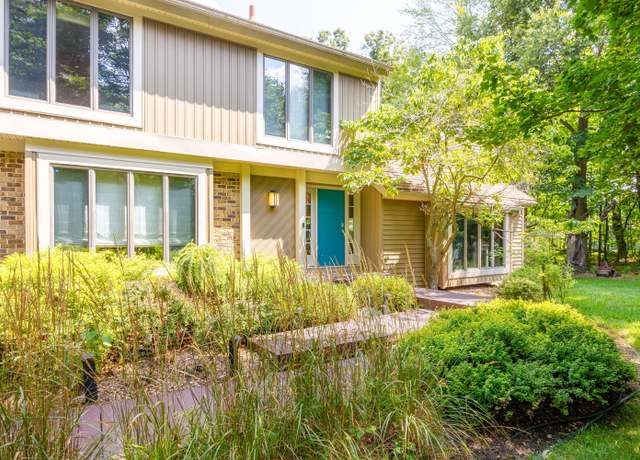 Property at 264 Ruby Way, Williamston, MI 48895, 4 beds, 2.5 baths
