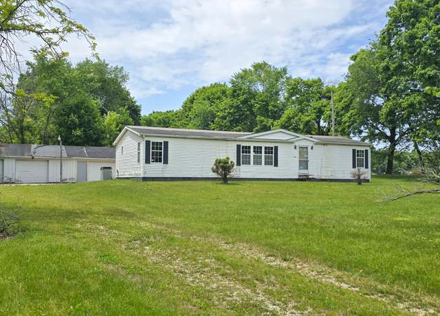 Property at 5580 S Meridian Rd, Hudson, MI 49247, 3 beds, 2 baths