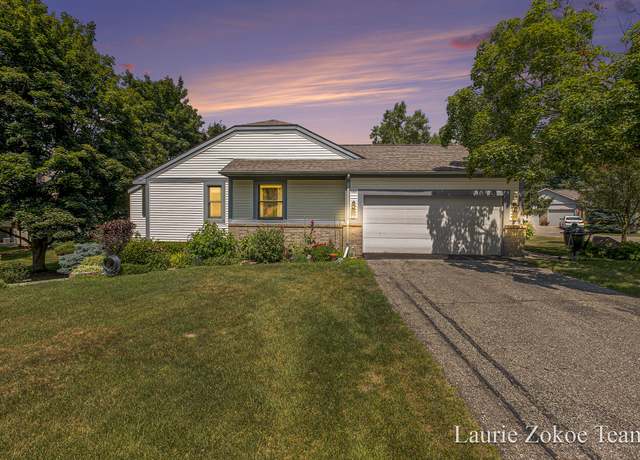 Property at 40 Skyline Cir NW #163, Grand Rapids, MI 49504, 3 beds, 2.5 baths