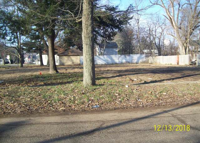 Property at 614 Pavone St, Benton Harbor, MI 49022