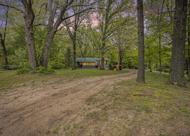 Property at 16580 Sandy Ridge Ln, Howard City, MI 49329, 3 beds, 2 baths