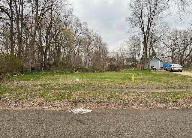 Property at 30 Harris Ave, Battle Creek, MI 49037