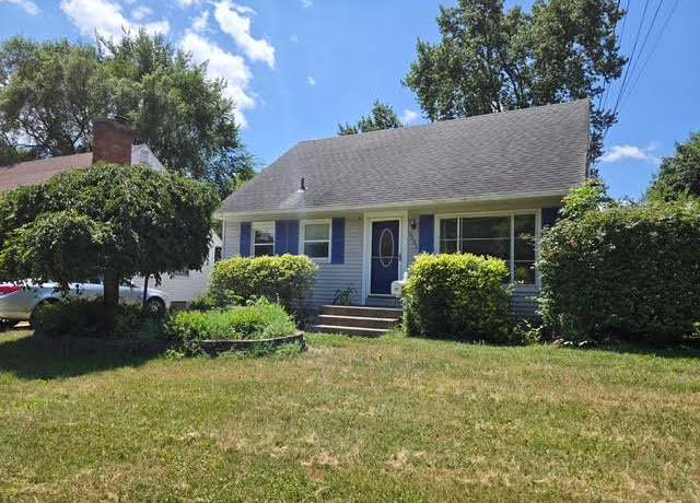 Property at 2031 Janes Ave NE, Grand Rapids, MI 49505, 3 beds, 1.5 baths