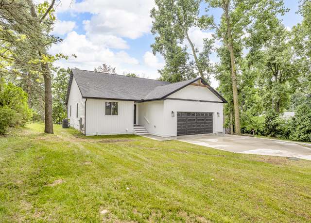 Property at 10781 Woodbrook Dr, Cement City, MI 49233, 4 beds, 3 baths