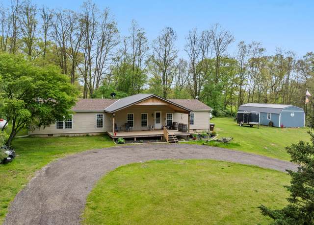 Property at 14148 Peckham Rd, Parma, MI 49269, 3 beds, 2 baths