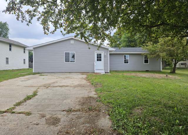 Property at 4070 Sharp Rd, Adrian, MI 49221, 5 beds, 1.5 baths