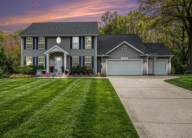 Property at 15410 Stoneridge Ct, Spring Lake, MI 49456, 4 beds, 3.5 baths