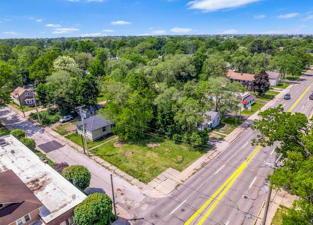 Property at 719 E Apple Ave, Muskegon, MI 49442