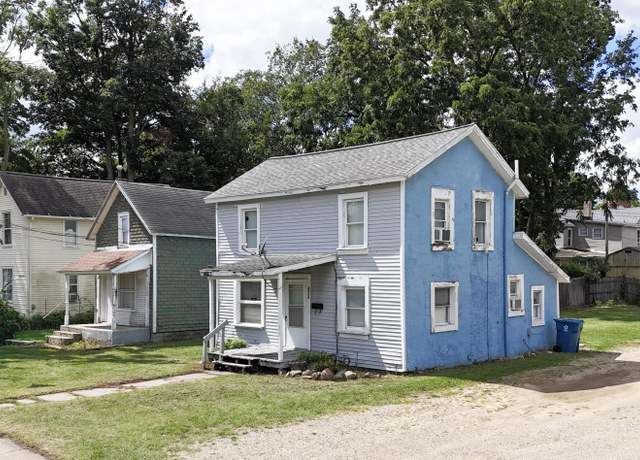 Property at 207 W Railroad St, Dowagiac, MI 49047, 3 beds, 1 bath