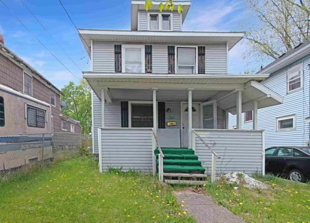 Property at 814 W Willow St, Lansing, MI 48906, 4 beds, 2 baths
