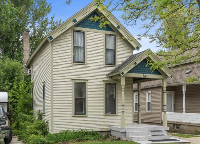 Property at 842 Sigsbee St SE, Grand Rapids, MI 49506, 2 beds, 1 bath