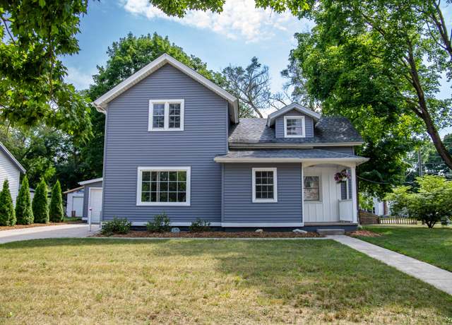Property at 425 Chestnut St, Dowagiac, MI 49047, 3 beds, 2 baths