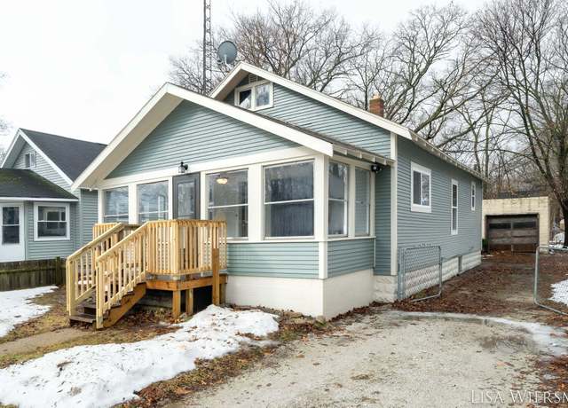 Property at 1773 Elwood St, Muskegon, MI 49442, 2 beds, 1 bath