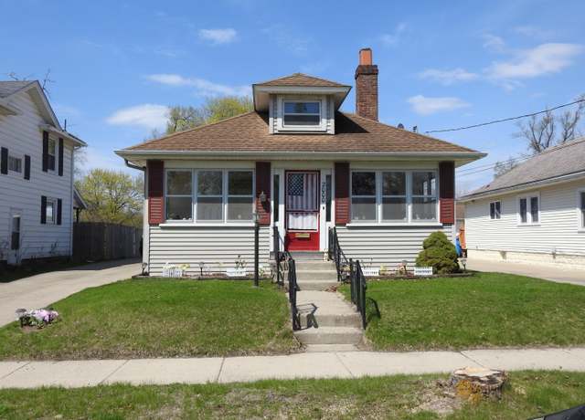Property at 2000 S Jackson St, Jackson, MI 49203, 2 beds, 1 bath
