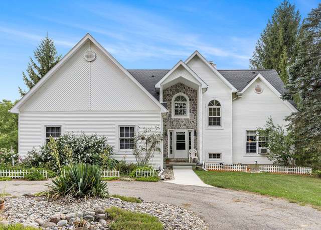 Property at 15195 Waterloo Munith Rd, Grass Lake, MI 49240, 4 beds, 3.5 baths