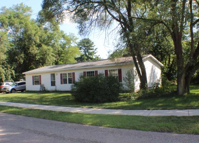 Property at 310 Grant St, Allegan, MI 49010, 4 beds, 2 baths