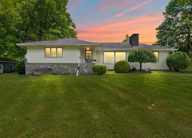 Property at 207 Maumee St, Jonesville, MI 49250, 4 beds, 3 baths