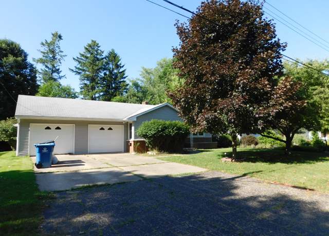 Property at 3326 Tamsin Ave, Kalamazoo, MI 49008, 2 beds, 2 baths