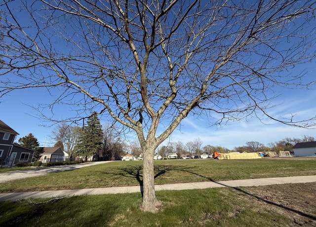 Property at 412 N Gaylord Ave, Ludington, MI 49431