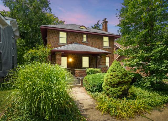 Property at 806 S Park St, Kalamazoo, MI 49001, 5 beds, 2.5 baths