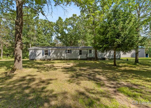 Property at 4301 Lasalle Ln, Newaygo, MI 49337, 3 beds, 2 baths