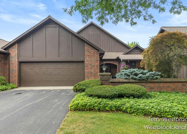 Property at 6051 N Gatehouse Dr SE, Grand Rapids, MI 49546, 3 beds, 3.5 baths