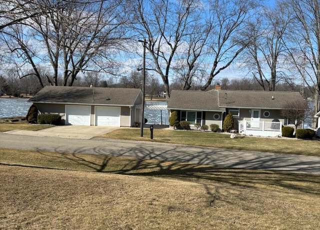 Property at 222 Crockett Dr, Quincy, MI 49082, 3 beds, 2.5 baths
