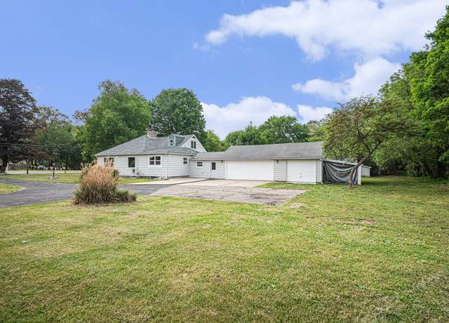 Property at 455 N 10th St, Plainwell, MI 49080, 5 beds, 2 baths