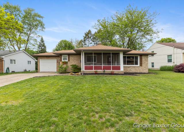 Property at 3877 Omaha St SW, Grandville, MI 49418, 4 beds, 2 baths