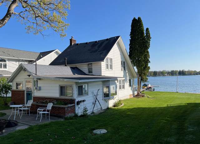 Property at 550 S Woodland Dr, Clarklake, MI 49234, 3 beds, 1 bath