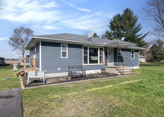 Property at 64480 Lutz Rd, Constantine, MI 49042, 3 beds, 2 baths