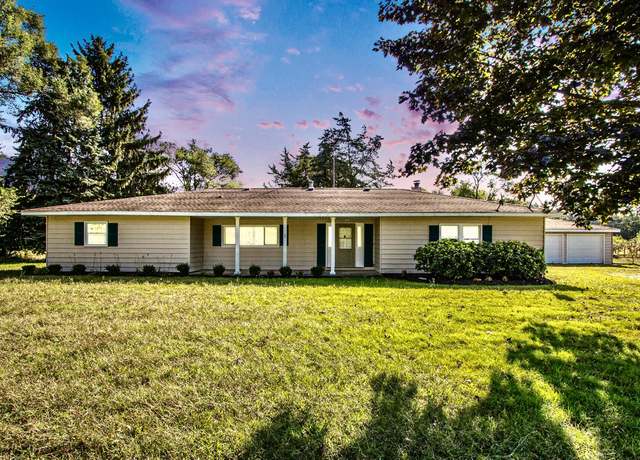 Property at 15729 Co Rd 215, Grand Junction, MI 49056, 3 beds, 2 baths