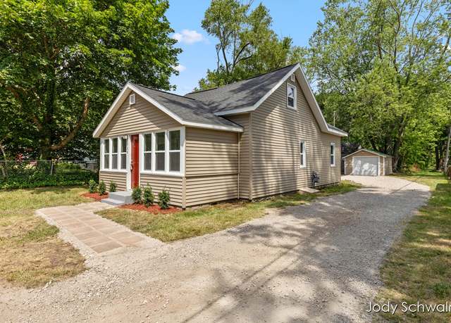 Property at 920 Wilson Ave, Muskegon, MI 49441, 2 beds, 1 bath