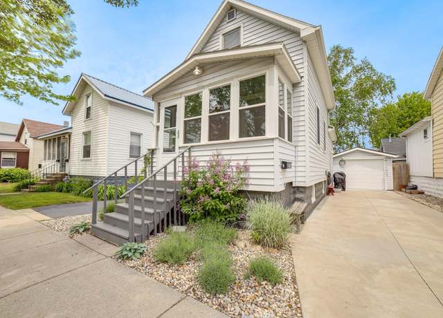 Property at 429 Jackson St, Grand Haven, MI 49417, 1 bed, 1.5 baths