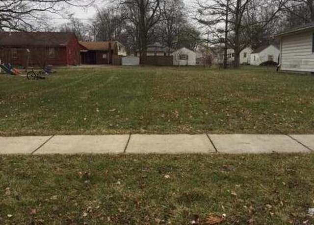 Property at 323 S Pleasant St, Watervliet, MI 49098