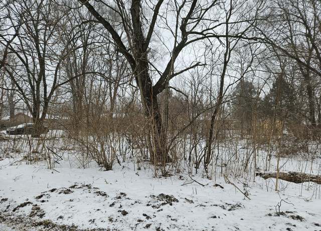 Property at 1081 Villa Ct, Benton Harbor, MI 49022