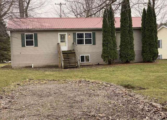 Property at 727 Skipper Ln, Coldwater, MI 49036, 3 beds, 2 baths