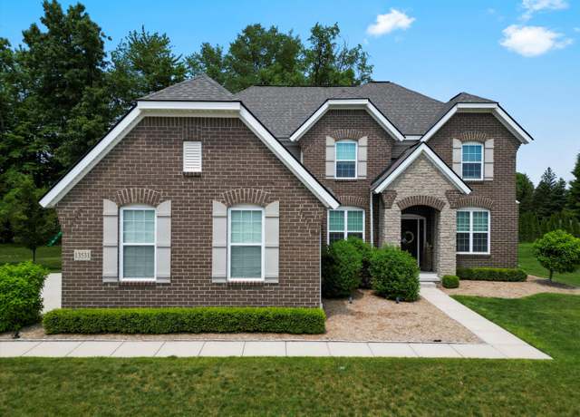 Property at 13531 Brampton Ct, Utica, MI 48315, 4 beds, 3 baths