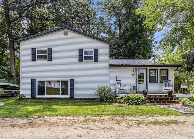 Property at 37057 Marrion Ct, Paw Paw, MI 49079, 4 beds, 2 baths