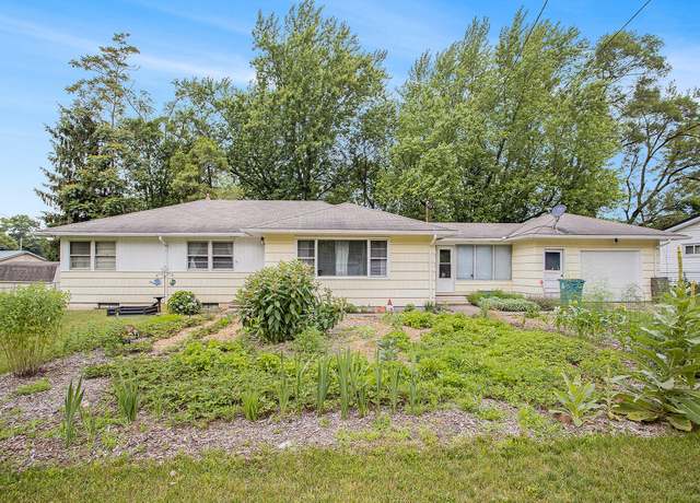 Property at 23 Riviera Dr N, Battle Creek, MI 49037, 4 beds, 1.5 baths