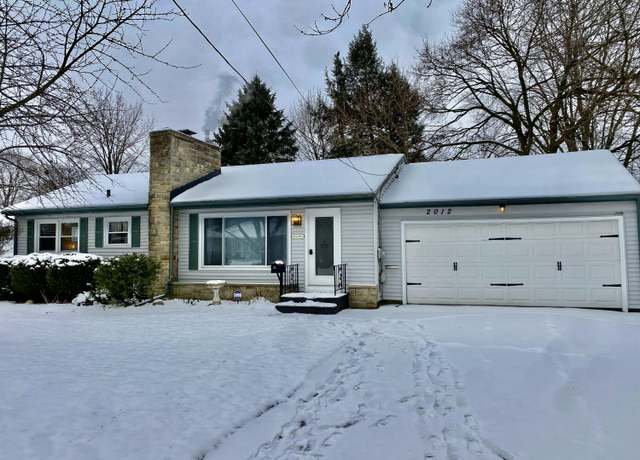 Property at 2012 Golfview Ave, Kalamazoo, MI 49001, 4 beds, 2 baths