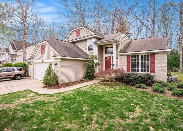 Property at 13347 Greenbriar Dr, Grand Haven, MI 49417, 4 beds, 2.5 baths
