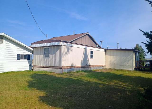 Property at 7520 E Houghton Lake Rd, Merritt, MI 49667, 2 beds, 1.5 baths