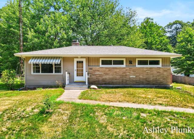 Property at 1460 N Peterson Rd, Muskegon, MI 49445, 3 beds, 1.5 baths