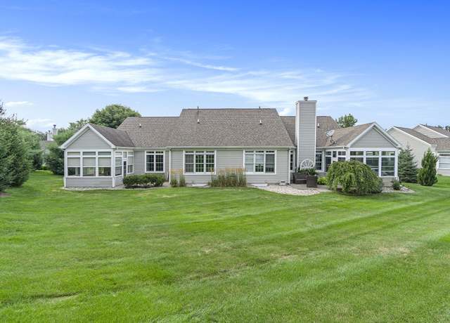 Property at 7945 Kilmory Cir, Portage, MI 49024, 3 beds, 3 baths