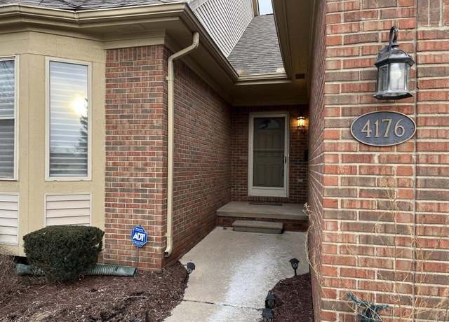 Property at 4176 April Ln #33, Sterling Heights, MI 48310, 2 beds, 2 baths