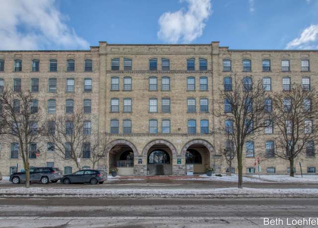 Property at 940 Monroe Ave NW #461, Grand Rapids, MI 49503, 3 beds, 2 baths