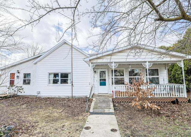 Property at 122 S D St, Trufant, MI 49347, 2 beds, 1 bath