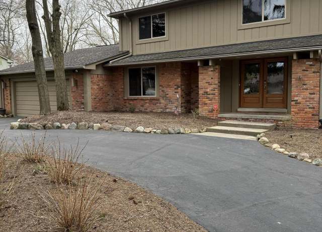 Property at 5653 Powder Horn Dr, West Bloomfield, MI 48322, 4 beds, 4 baths