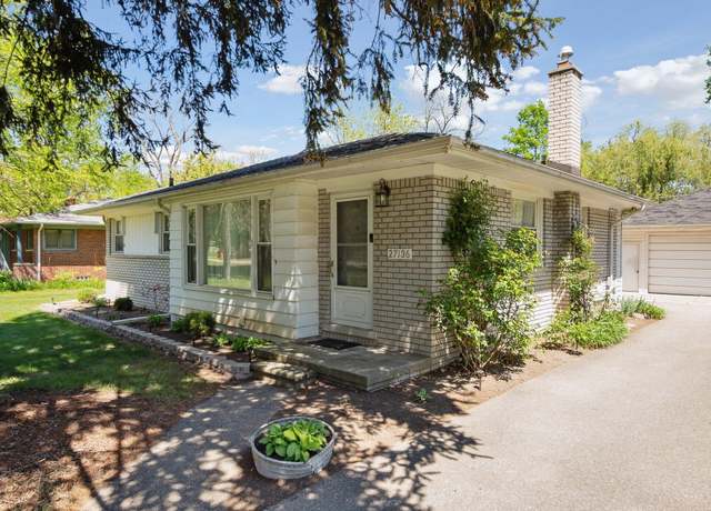 Property at 27136 Westland Rd, Redford, MI 48240, 3 beds, 2 baths